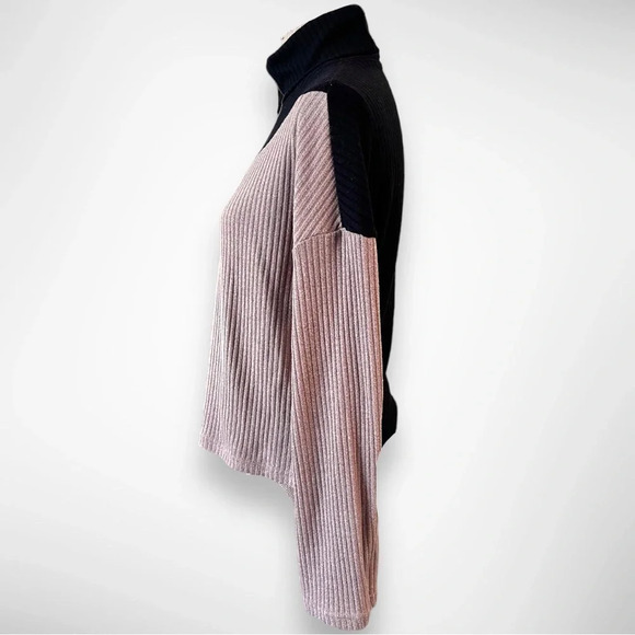 SHEIN‎ Women's Color Block Cropped Turtleneck Sweater Medium | EUC - Picture 2 of 9